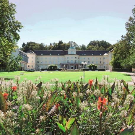 Foto: die Park-Klinik in Bad Driburg